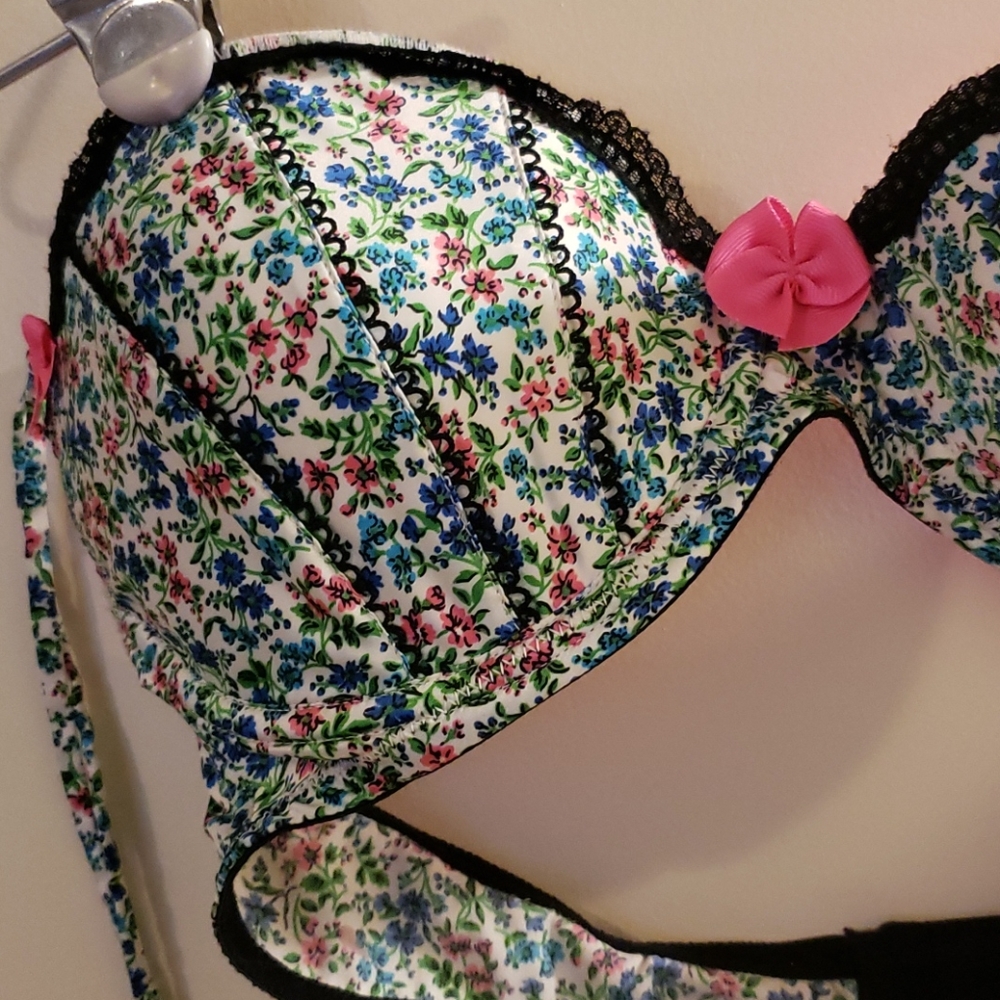 Bra - Picture 3 of 3